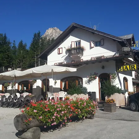 Hotel Fiames *